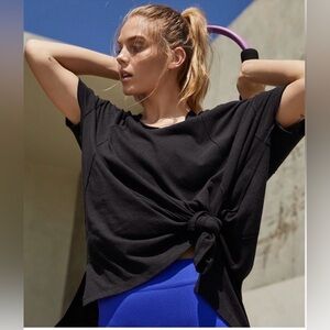 BNWOT FREE PEOPLE MOVEMENT CITY VIBES TEE LARGE